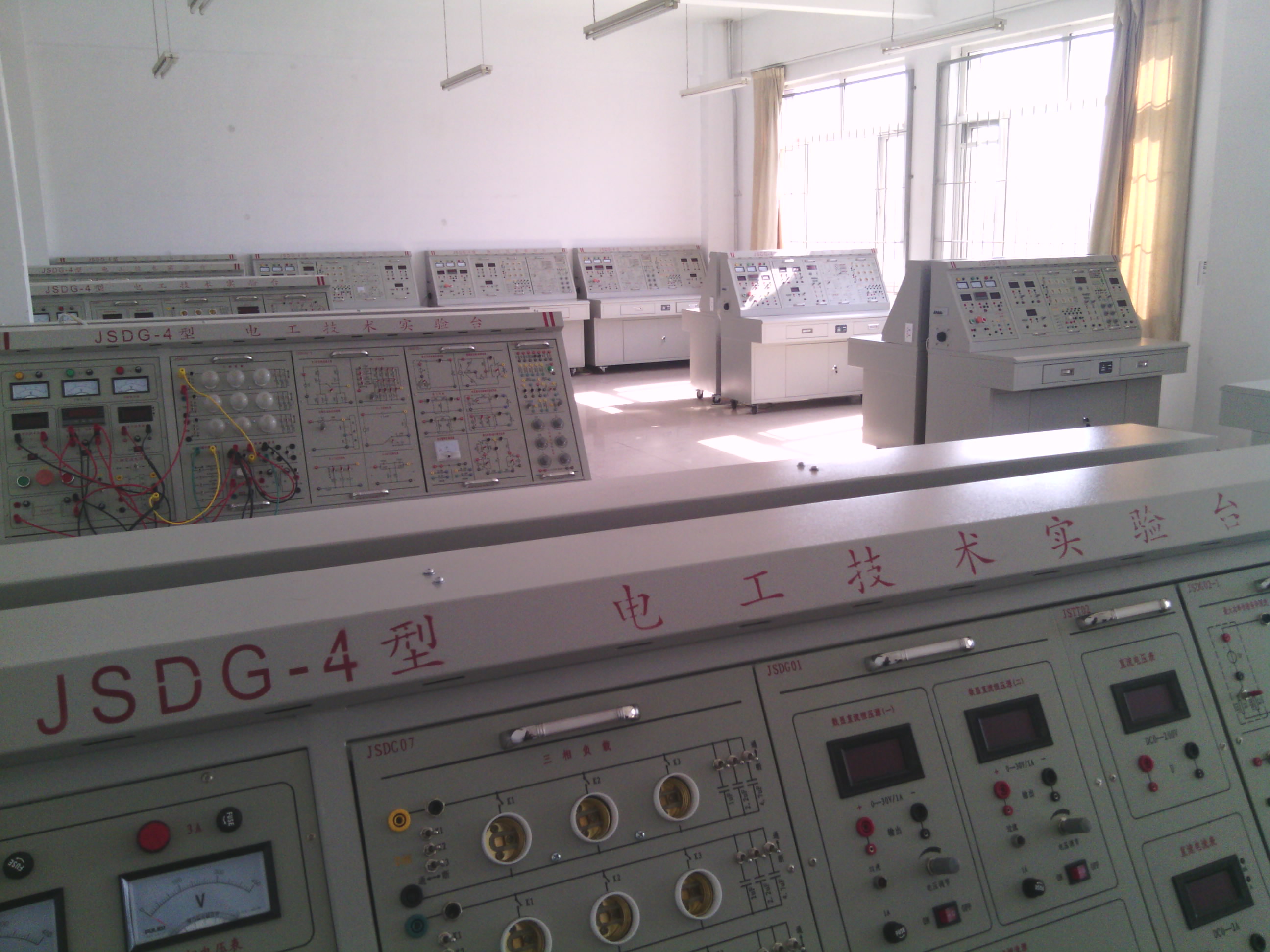 河北建工學院電工